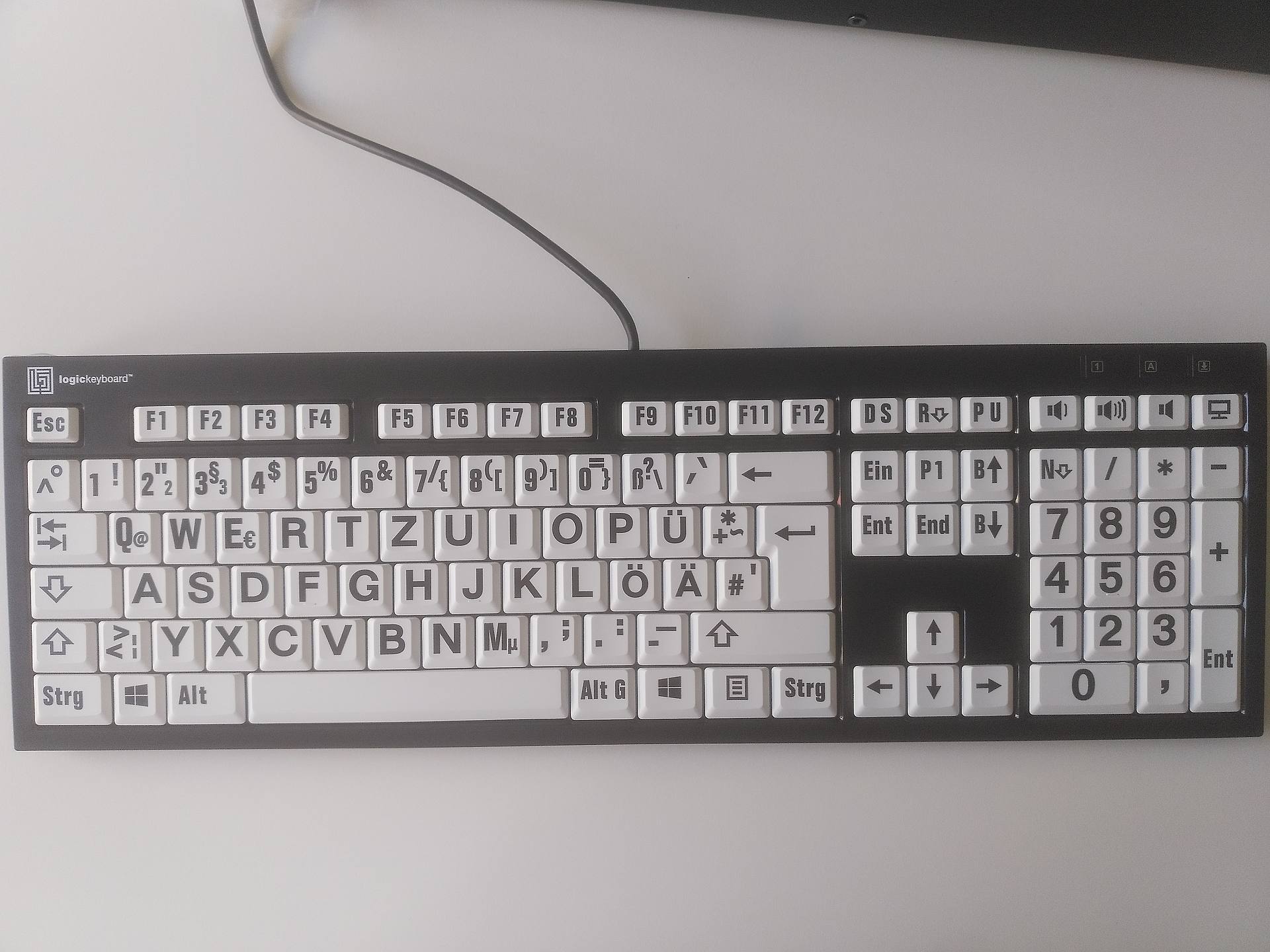 Foto Tastatur mit großen Tasten