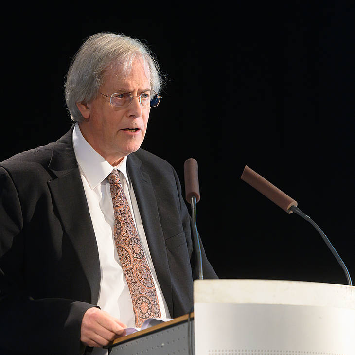 Prof. Dr. Drs. h.c. Armin Heinen, RWTH Aachen, hält seinen Festvortrag