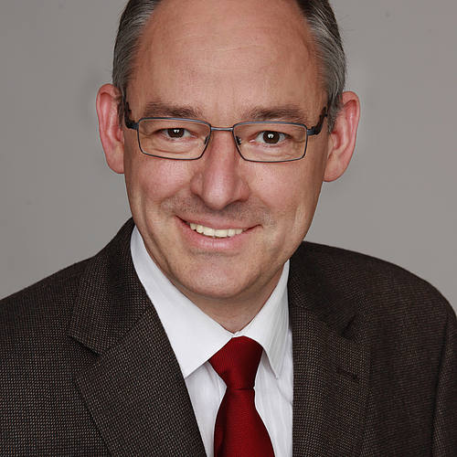 Portraitfoto von Professor Joachim Rudolph