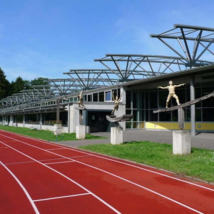 Leichtathletikhalle und-plaz des Sportcampus Saar