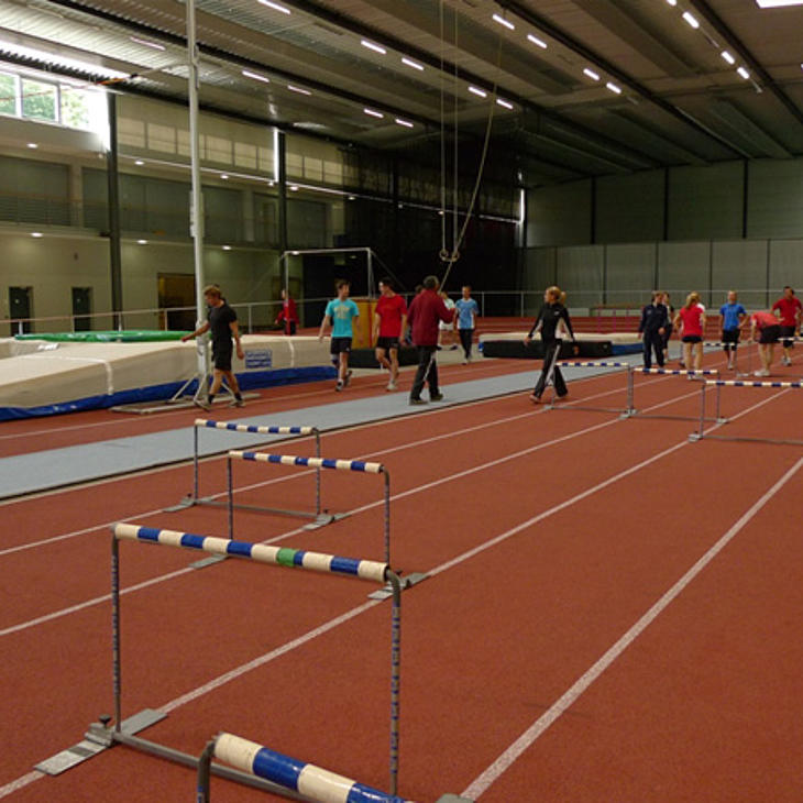 Sprintbahn der Leichtathletikhalle des Sportcampus Saar