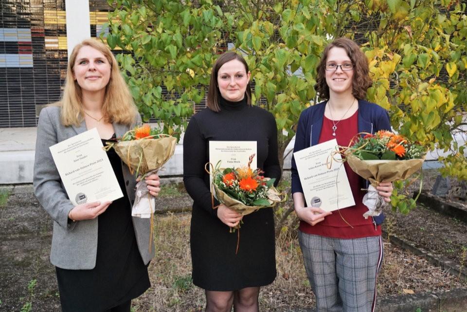 Die Preisträgerinnen: Anne Sauder, Tanja Block und Selina Wagner