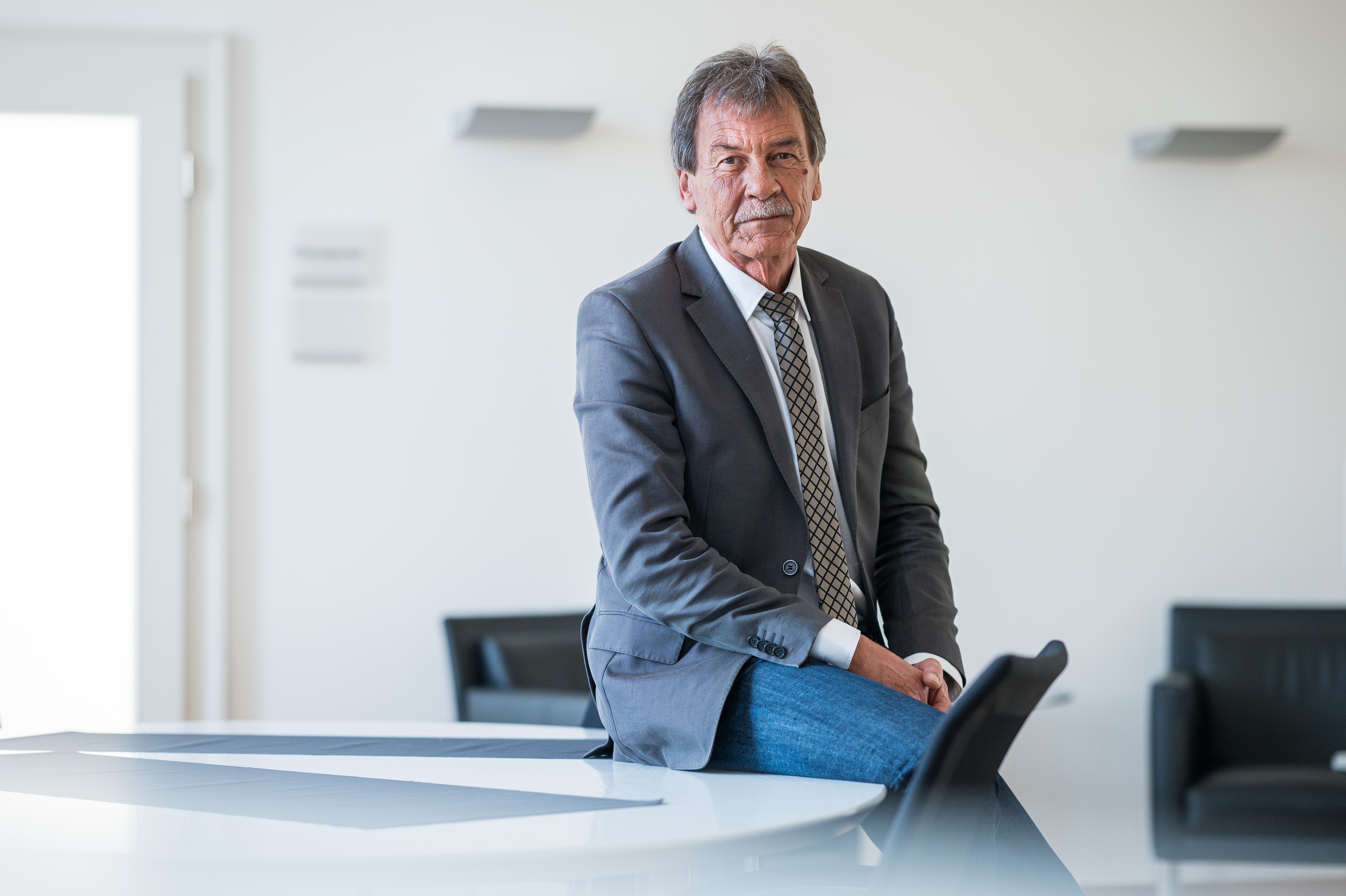 Universitätspräsident Manfred Schmitt äußert nach der Gewalttat an der Universität Heidelberg sein tiefes Mitgefühl im Namen der gesamten Universität des Saarlandes.