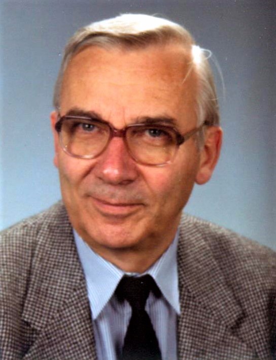 Portraitfoto von Prof. Grillmaier
