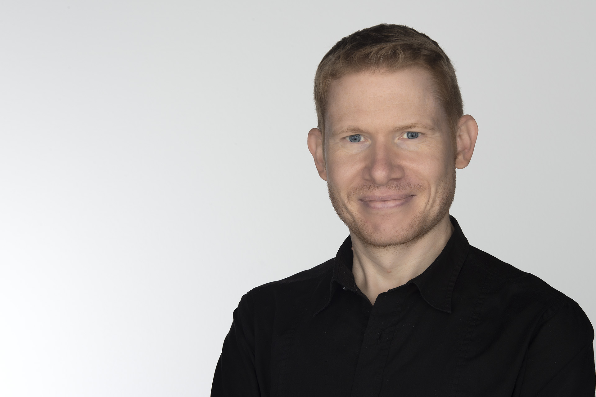 Porträtfoto von Florian Rossbach