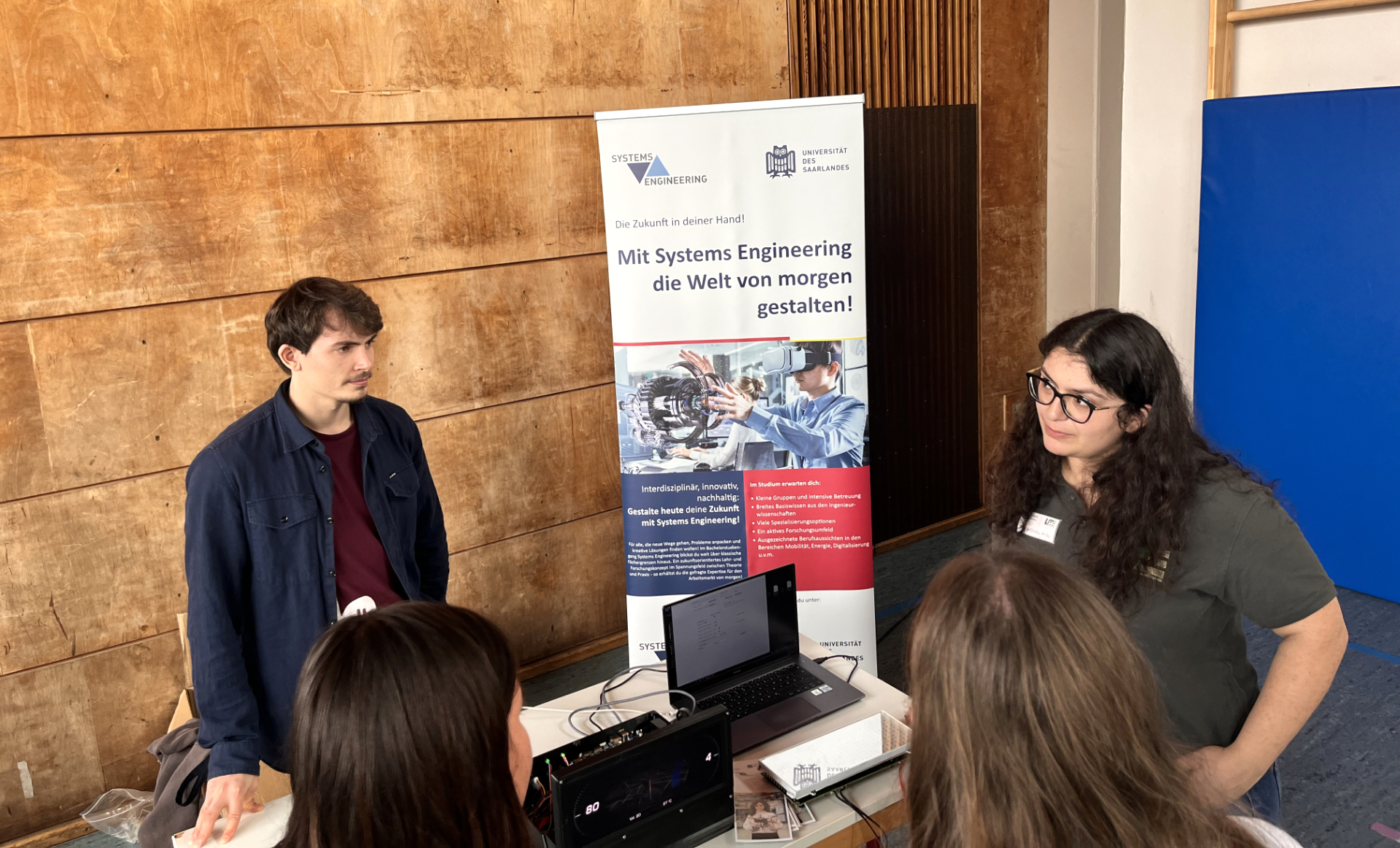 Infostand Lehrstuhl Mikroelektronik