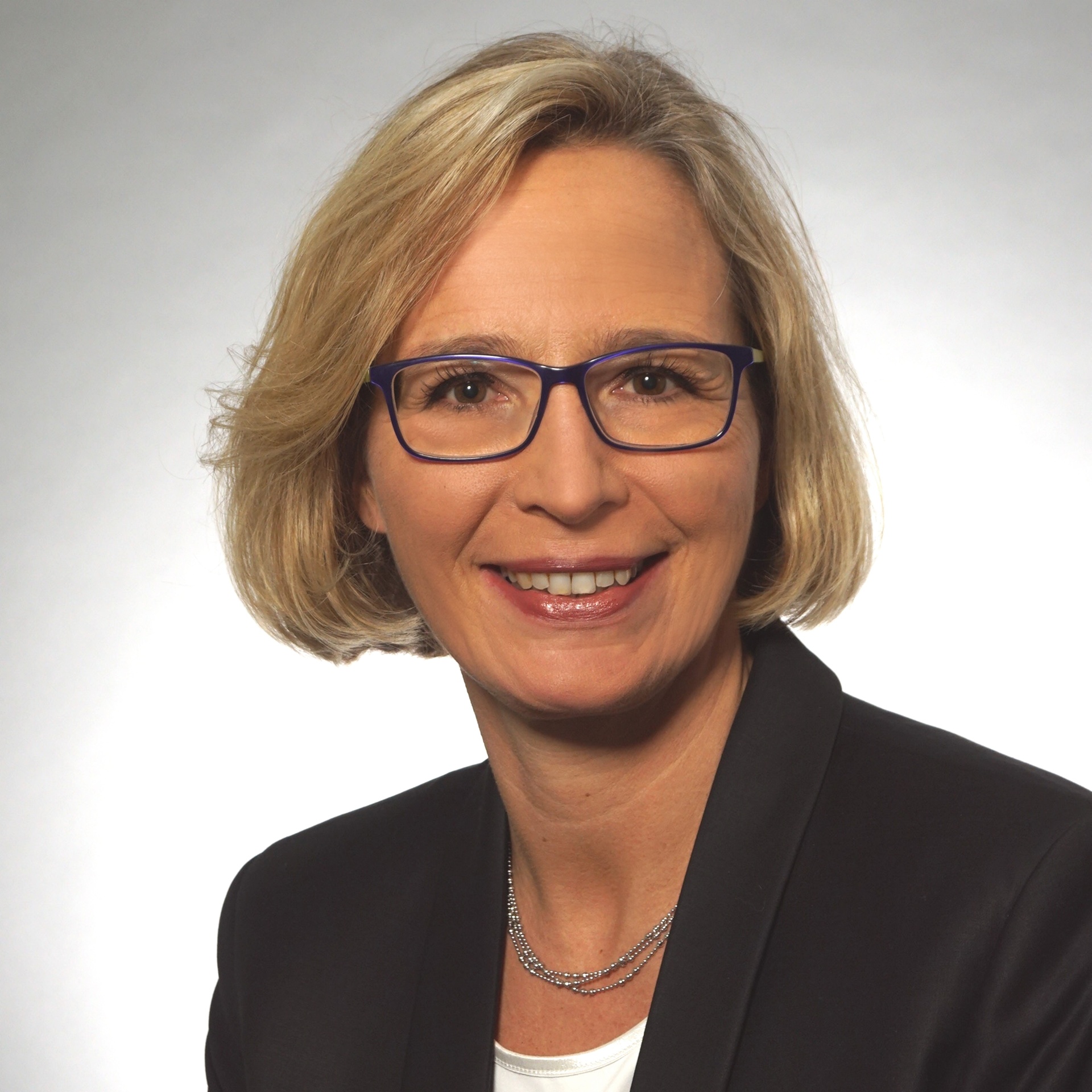 Porträtbild von Viola Pöschel​