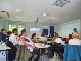 Hybride Lehre Foto eines Seminars 2022