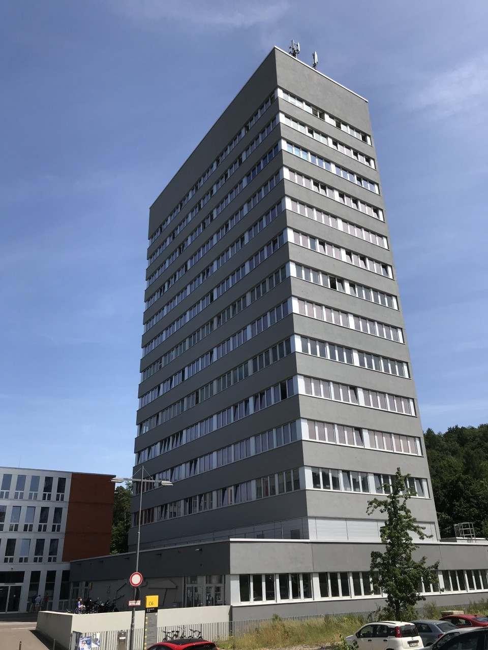 Physiktower der Universität des Saarlandes