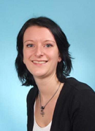 Dorina Zöphel Portraitfoto von Dorina Zöphel