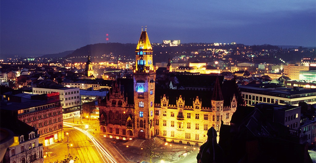 Photo vom Rathaus in Saarbrücken bei Nacht