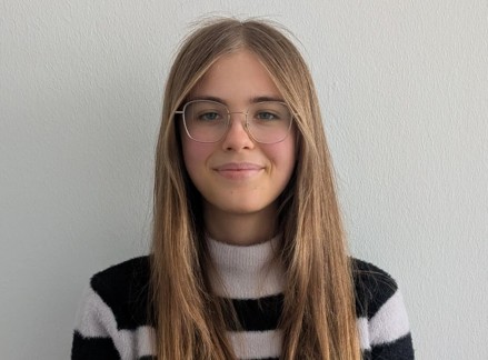 Bild der studentischen Hilfskraft Esther Burth