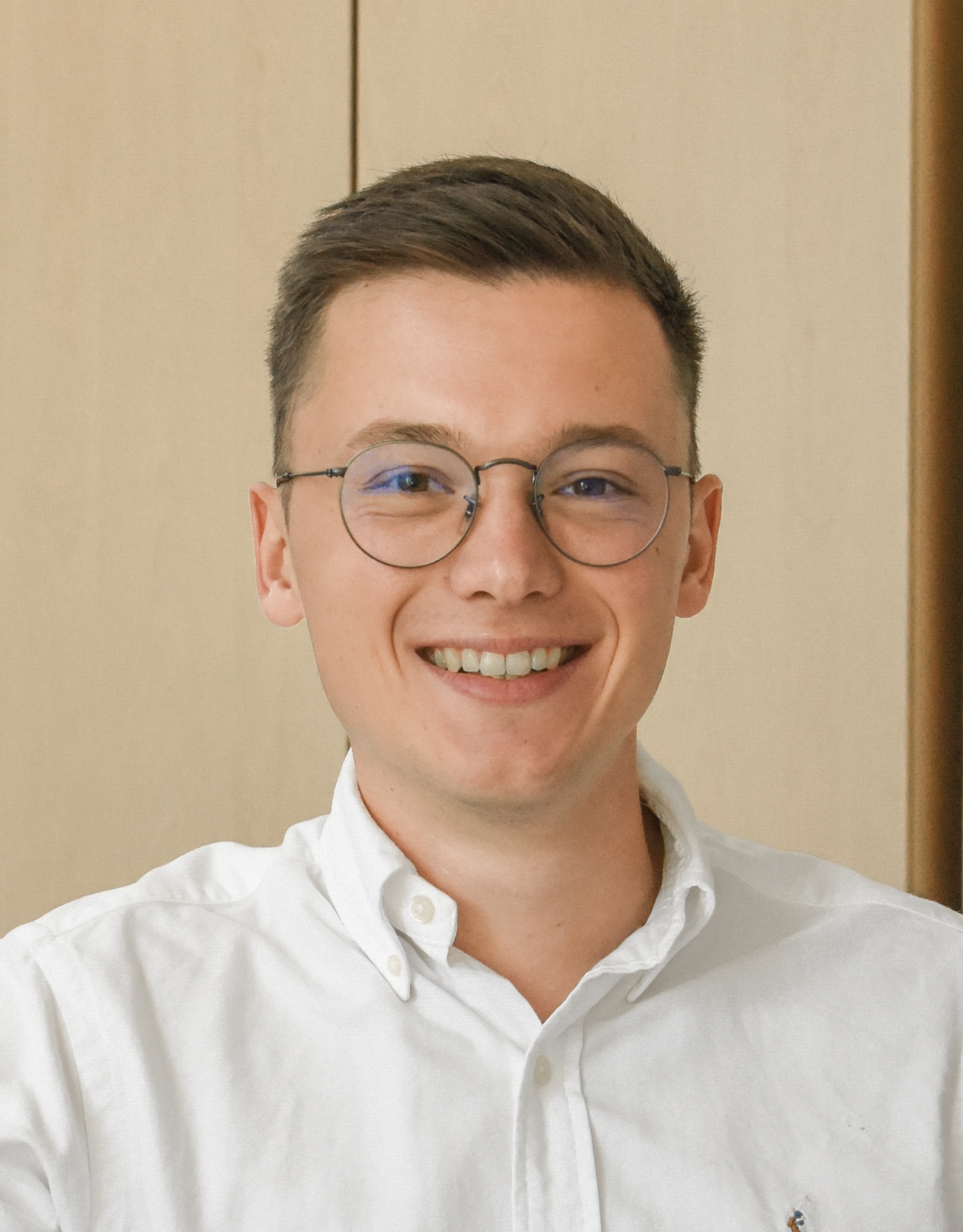 Portraitbild Lukas Jungfleisch