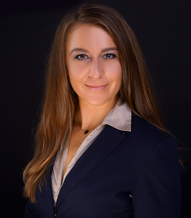 Portraitbild Angelika Glaser
