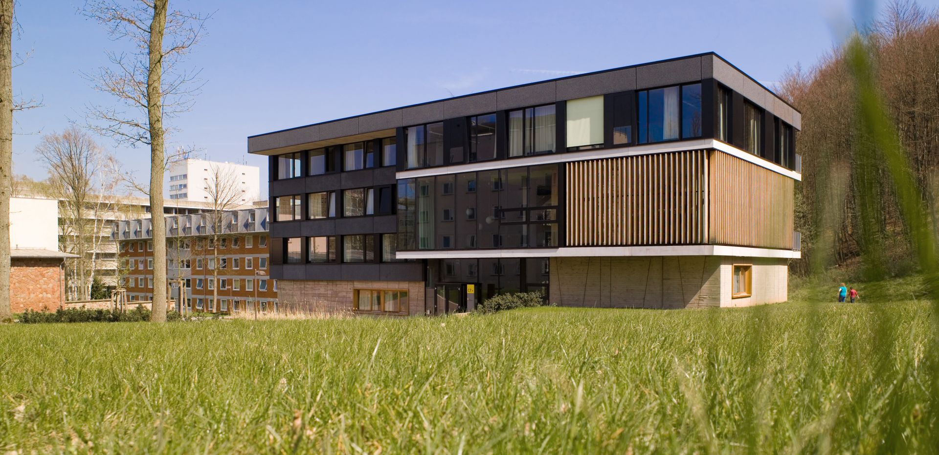 Gebäudeansicht C7 4 auf dem Campus der Universität des Saarlandes