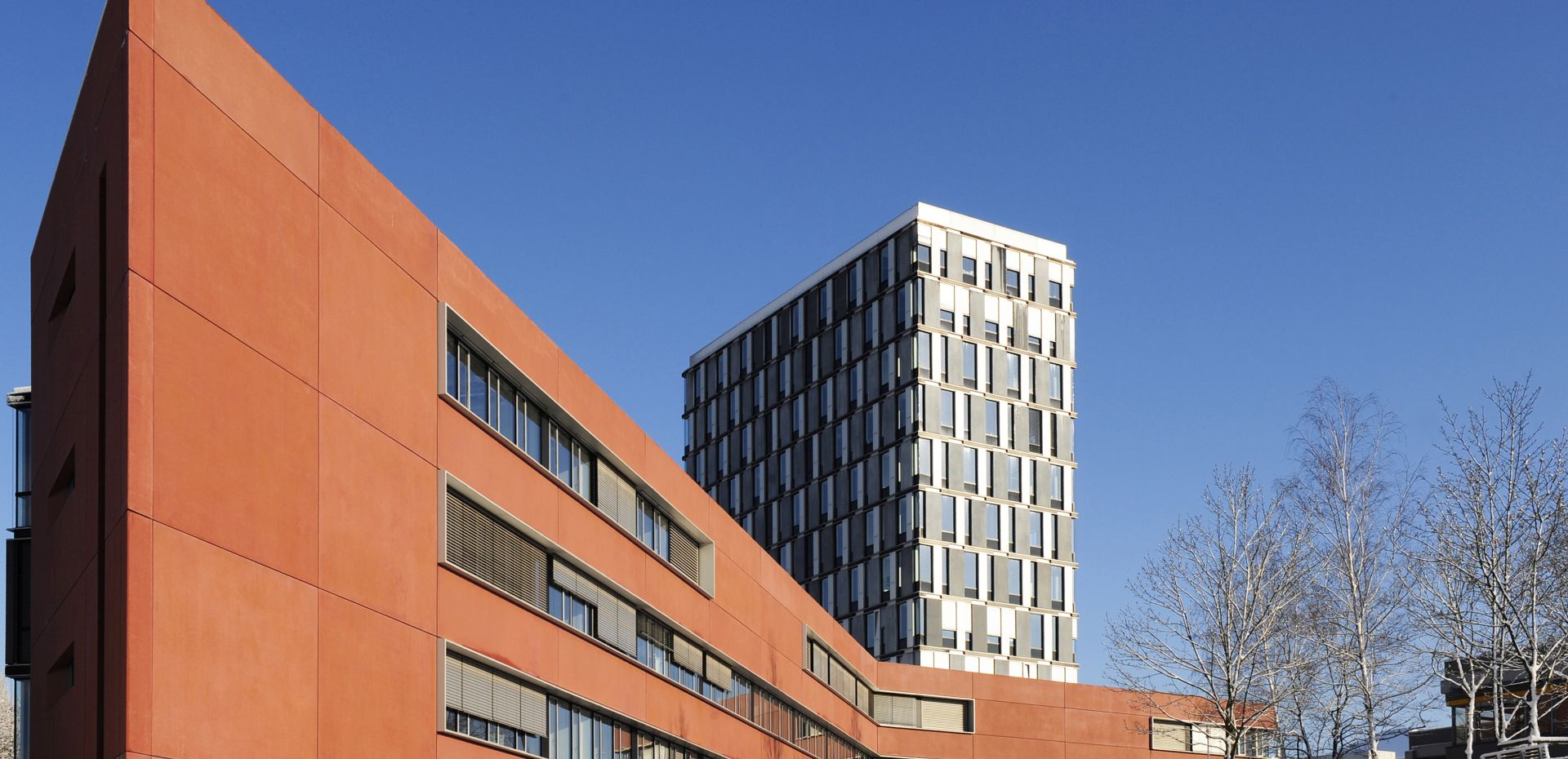 Gebäudeansicht D1 2 auf dem Campus der Universität des Saarlandes