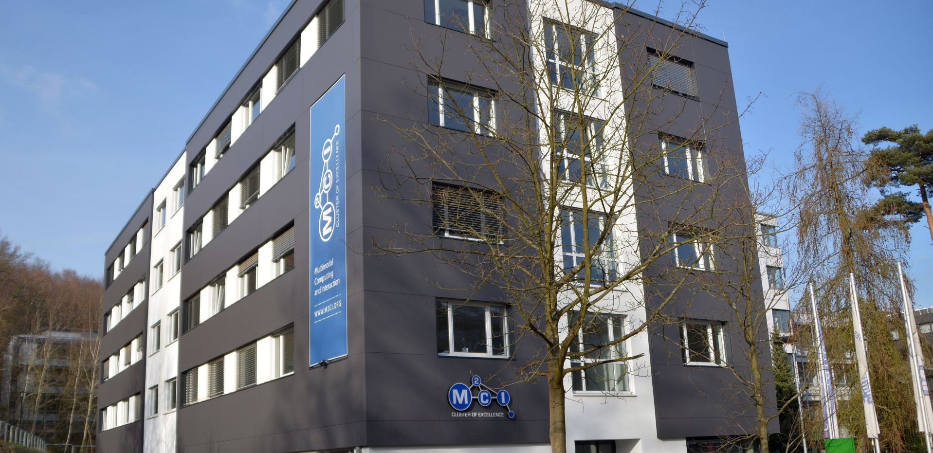 Gebäudeansicht E1 7 auf dem Campus der Universität des Saarlandes