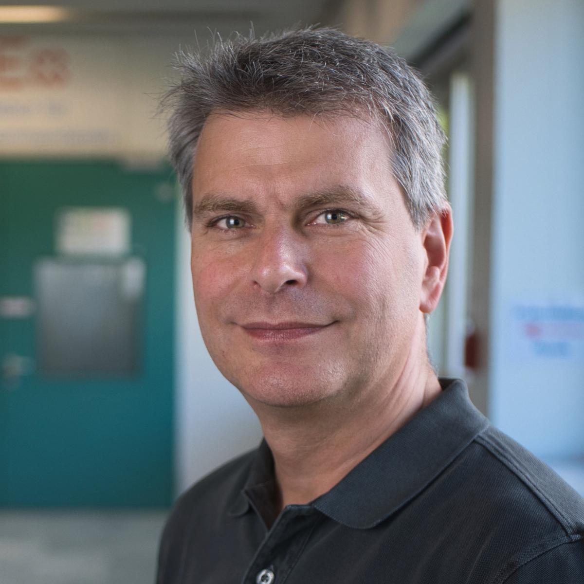 Ein Portrait von Prof. Dr. Markus Peschel