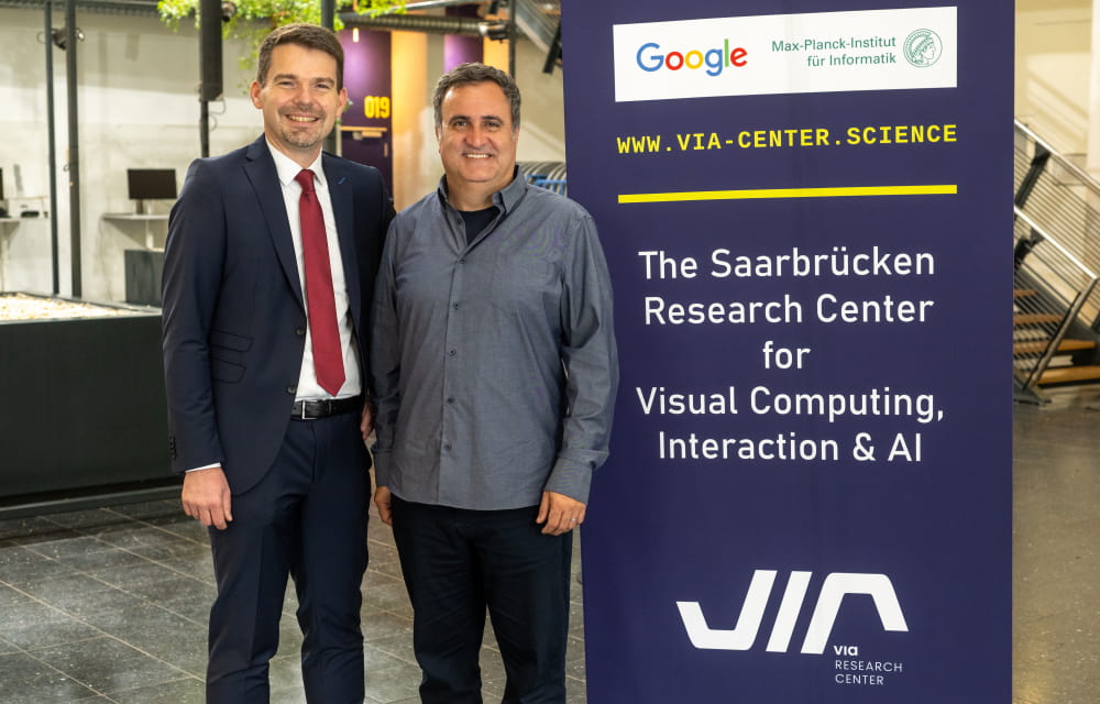 Prof. Dr. Christian Theobalt Leiter des heute eröffneten VIA-Centers zusammen mit Shahram Izadi Senior Director und Head of AR bei Google